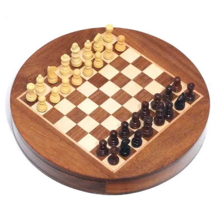 Chess - Wooden Round 9" magnet