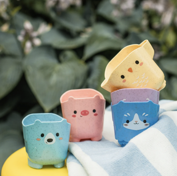 Pour & Play - Animal Cups