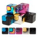 Spin cubes in assorted colors