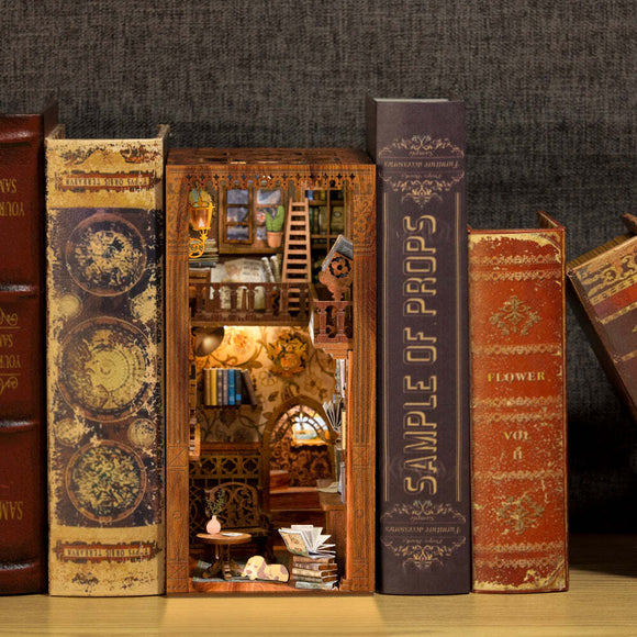 DIY Bookend Puzzle: Eternal Bookstore with dust cover