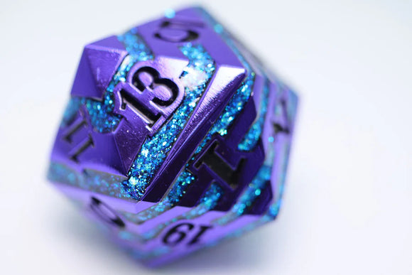 purple w blue mica chonk d20