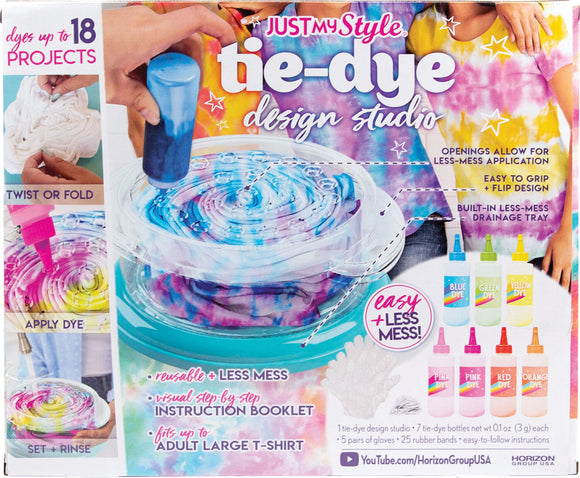 The Tie Dye Design Studio kit by U.S. Toy features a vibrant and colorful design for creative DIY tie-dye projects. It includes a circular dyeing tray, easy-to-grip squeeze bottles filled with various dye colors, and instructional materials for making up to 18 projects. The kit highlights a less-mess process and comes with gloves and rubber bands for convenience. The packaging showcases a step-by-step guide for a user-friendly experience, ideal for all ages.